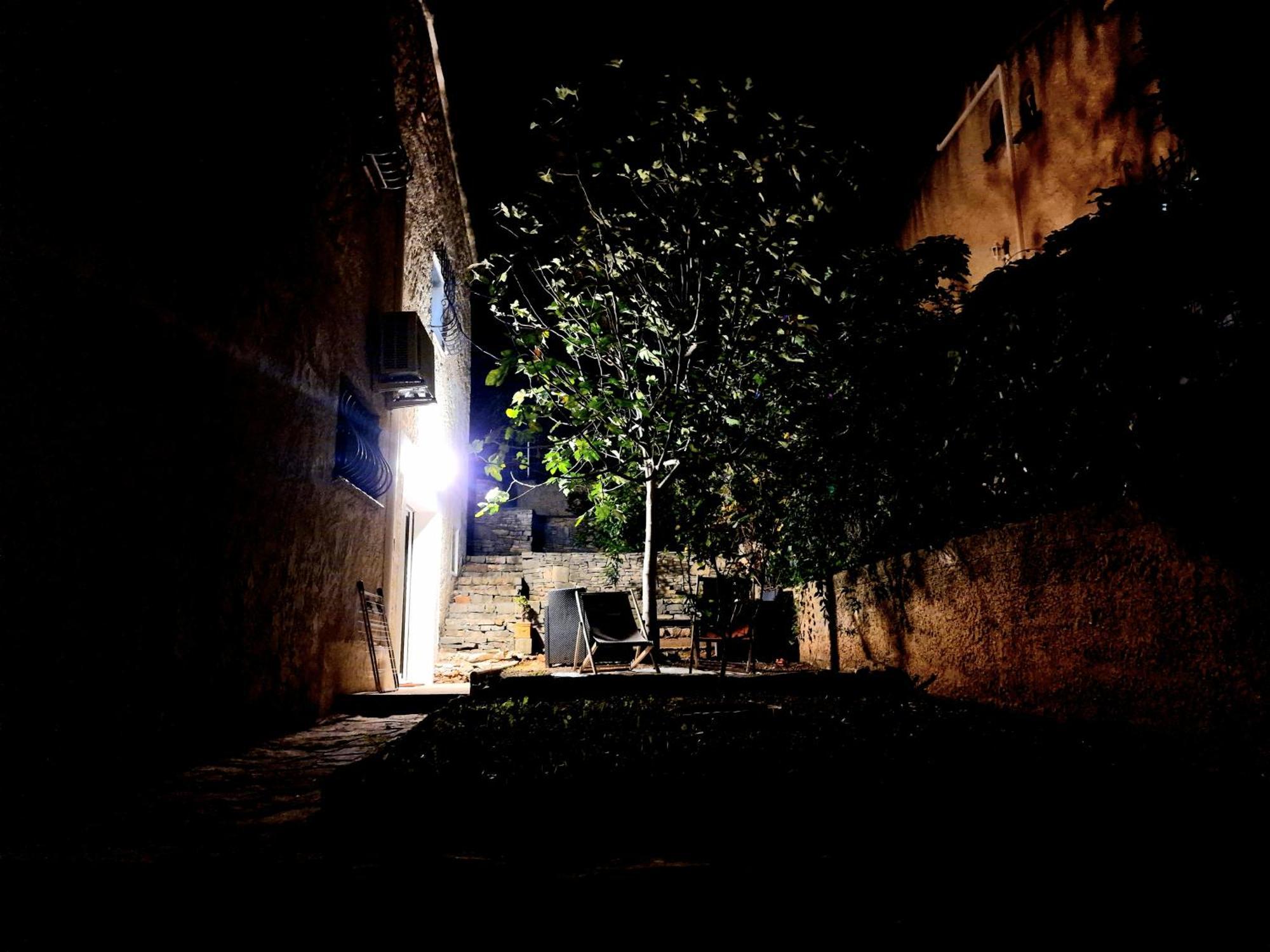 Studio Au Bas Des Cretes En Bas De Villa A La Ciotat Proche De La Mer Et De Marseille 外观 照片